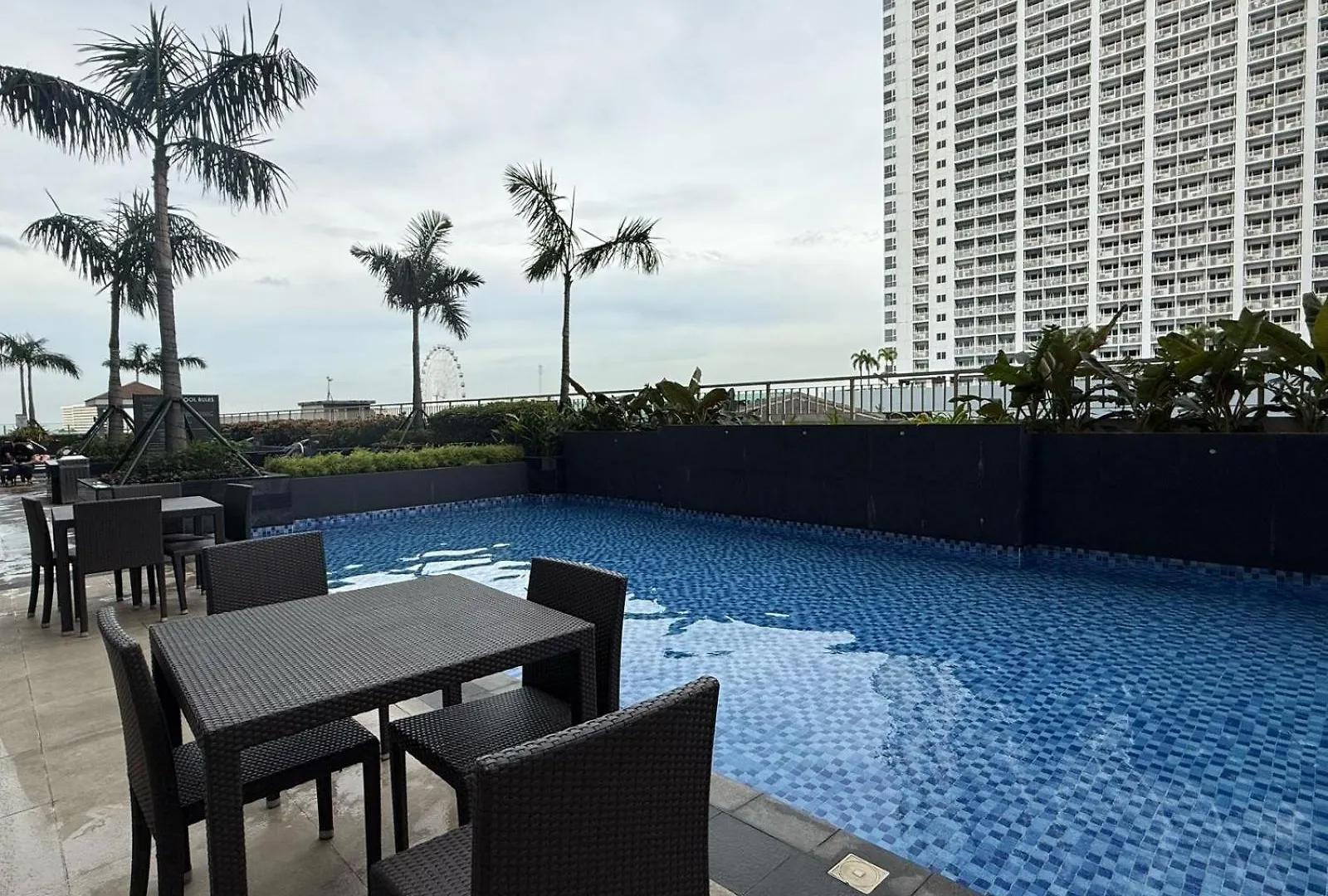 2 Bedroom Condo Apartment Near Picc, Ccp, Wtc & Star City At Coast Residences, Pasay City Manila 0*,  Philippines