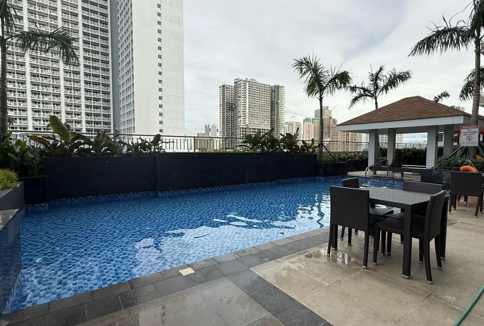 2 Bedroom Condo Apartment Near Picc, Ccp, Wtc & Star City At Coast Residences, Pasay City Manila