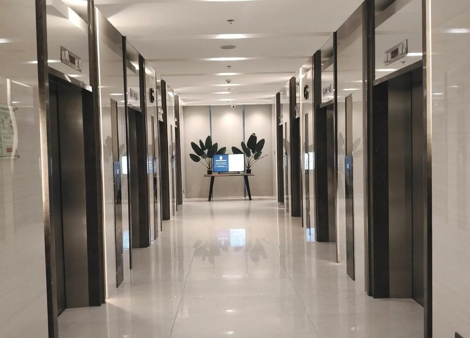 2 Bedroom Condo Apartment Near Picc, Ccp, Wtc & Star City At Coast Residences, Pasay City Manila