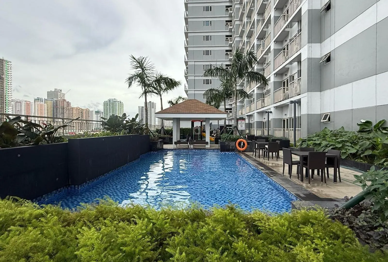 2 Bedroom Condo Apartment Near Picc, Ccp, Wtc & Star City At Coast Residences, Pasay City مانيلا